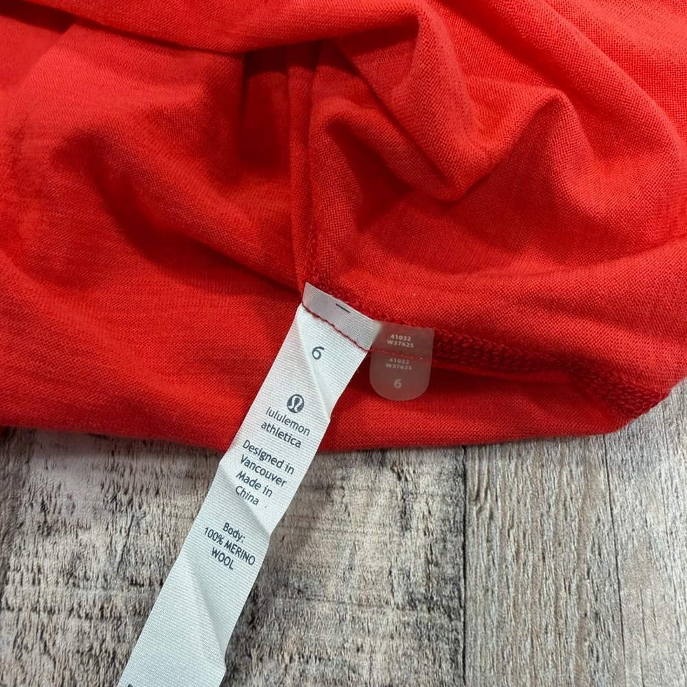 Lululemon Turtleneck Top Womens 6 Red Merino Wool Thumbhole Athletic Base Layer - Picture 6 of 10